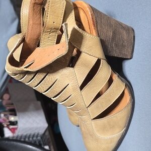 Free People Hayes Bootie Light Tan Size 9